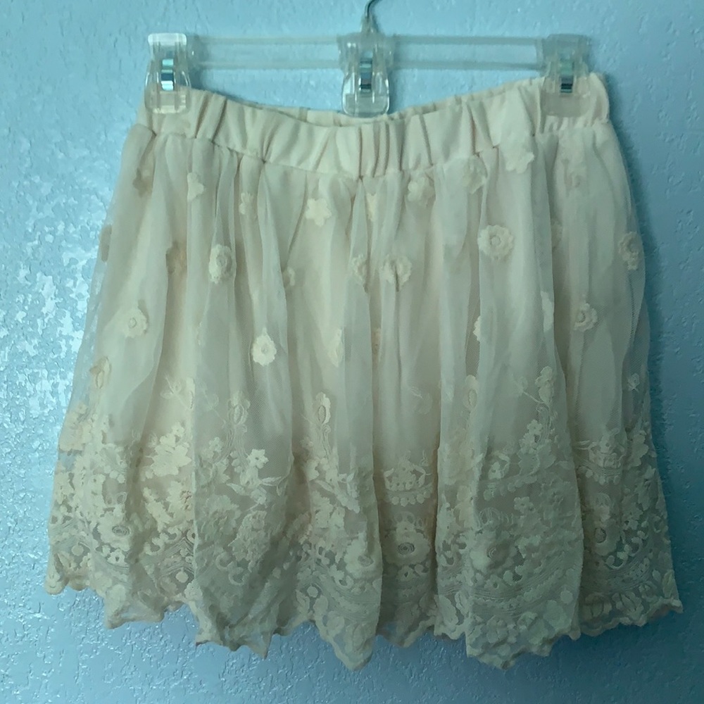 Forever 21 Lace Tulle Skirt